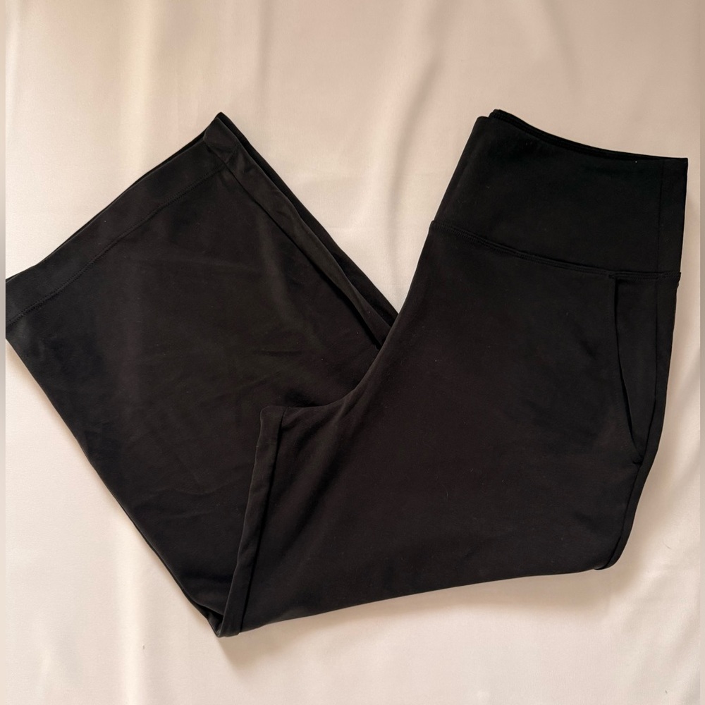Athleta Black Wide Leg Cropped Yoga Pants - Tall
